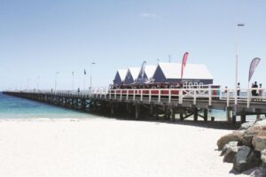 4 Day Albany Margaret River, Valley of the Giants Tour from Perth - Pickup, group size, and how to think about the day pace