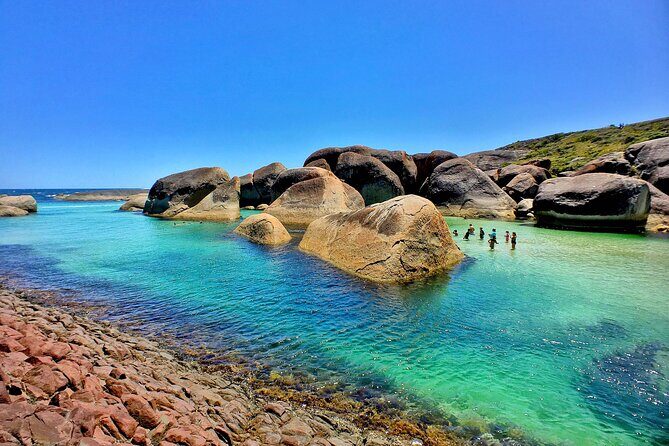 6 Day Esperance & Margaret River Adventure Tour - Day 2: East Mount Barren to Esperance, then Cape Le Grand and squeaky Lucky Bay