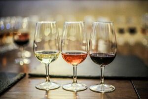 Bickley Valley Wine, Cider & Gin Tour - Premium Small Group Tour - Door-to-door pickup and how the 7-hour rhythm works