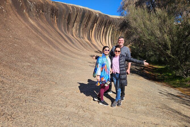 Day Tour in Wave Rock and Mulka's Cave - Private driver-guide freedom: photo stops without the scramble