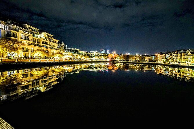 Explore Perth Beaches at Sunset by Minibus - Kings Park and Botanic Garden at night: skyline views plus dessert and sound healing