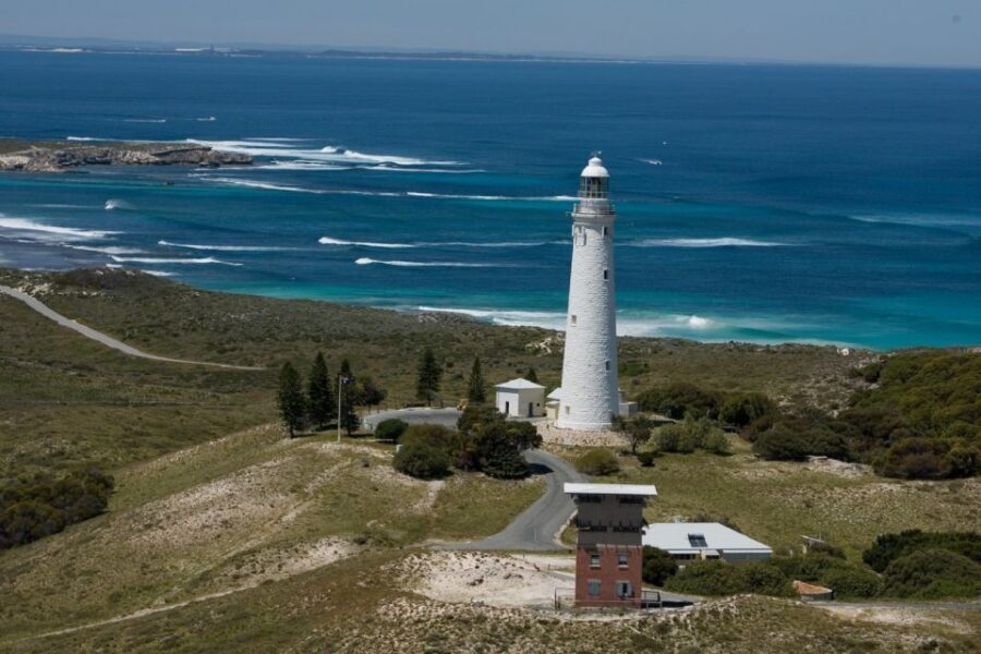From Fremantle: Rottnest Island Ferry & Bus Day Tour - Planning the day: bus timing, heat, and how to avoid wasting time