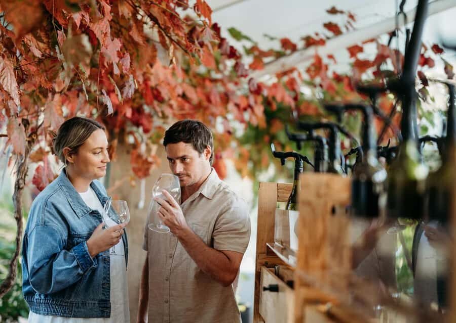 From Perth: Margaret River Wine Tour & Wildlife Cruise - One early departure sets the tone for your whole day