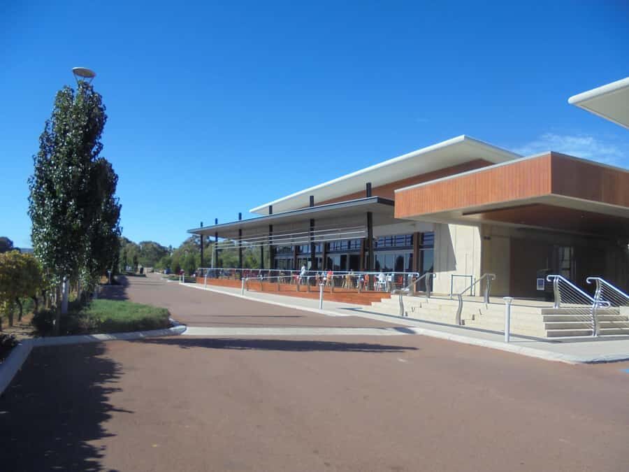 From Perth: Swan Valley Winery & Brewery Day Tour With Lunch - 4 boutique wineries: variety you can actually taste-test