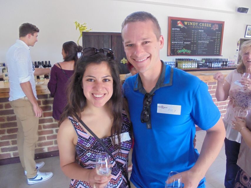 From Perth: Swan Valley Winery & Brewery Day Tour With Lunch - Small group comfort (and why the guide matters)