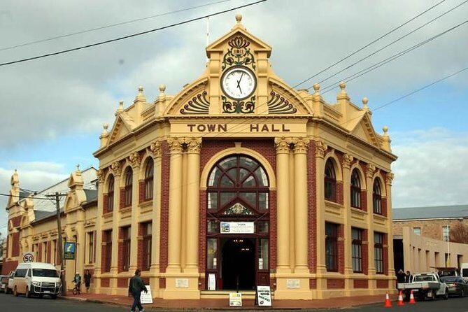 Full-Day Wave Rock & Historic York - Getting From Perth: Early Start and Coach Comfort