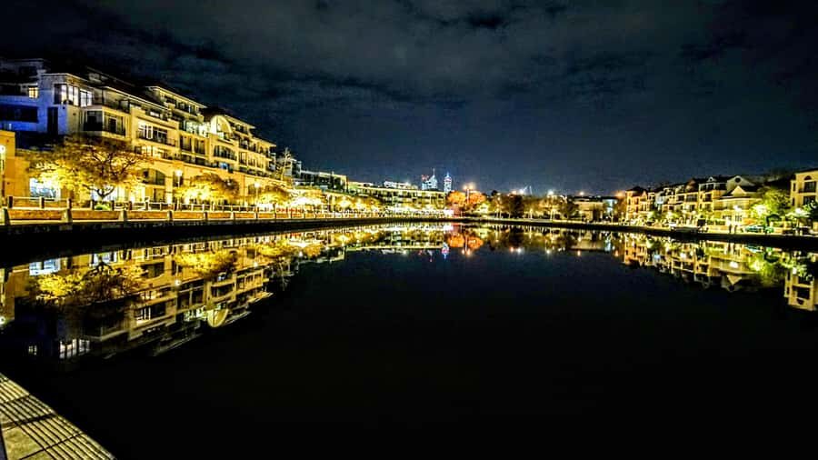 Perth: City of Lights Tour with Dessert - Blue Boatshed at Night: A Different Angle on Perth