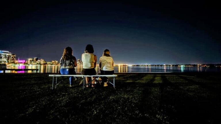 Perth: City of Lights Tour with Dessert - Perth Stadium at Night: Your First Real Photo Stop