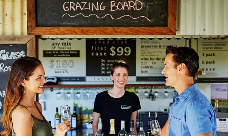 Perth: Pinnacles and Swan Valley Wine Day Tour with Lunch - Nambung National Park and the Pinnacles: golden pillars, stark contrast, and time to wander