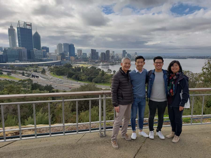 Perth Wildlife Park & City Highlights - Small Group Tours - The guide and the small-van experience: why people keep praising the same details