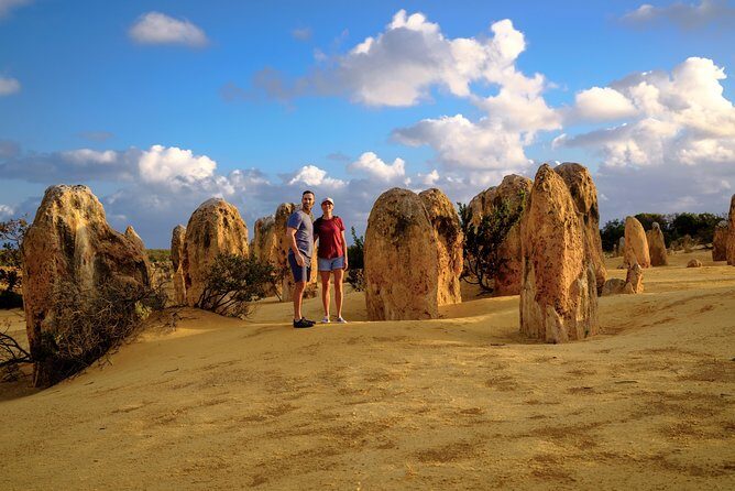 Pinnacles Sunset Stargazing Dinner Experience Small Group Tour - What to pack and how to dress for Pinnacles weather extremes